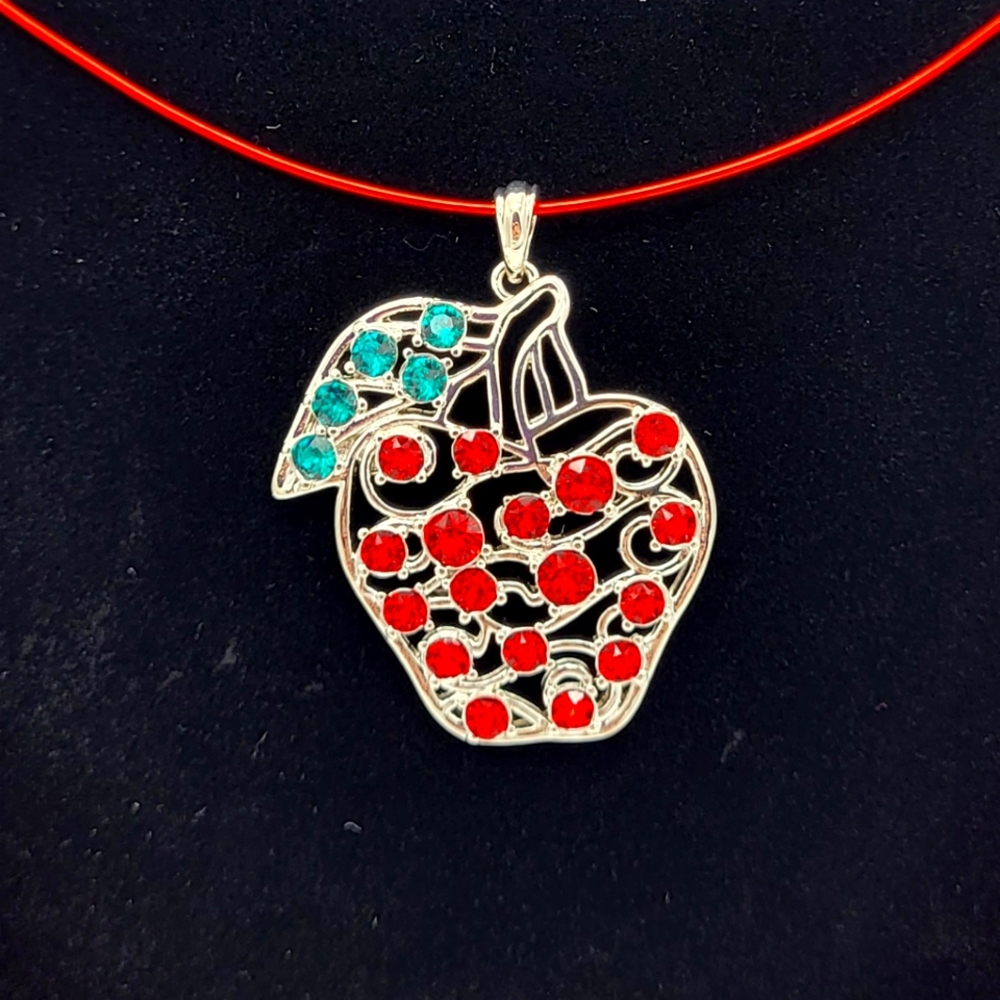 Vintage willabee and ward silver plated pendant